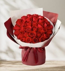 33 Red Roses Fresh Flower Bouquet – Bubblyalways.com